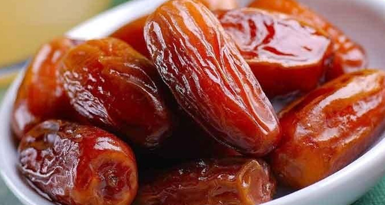 Nourish Your Hair with Dates Top 5 Benefits for Hair